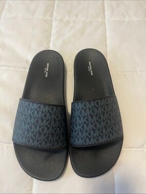 Michael Kors Black/Charcoal MK Monogram Slide Sandals